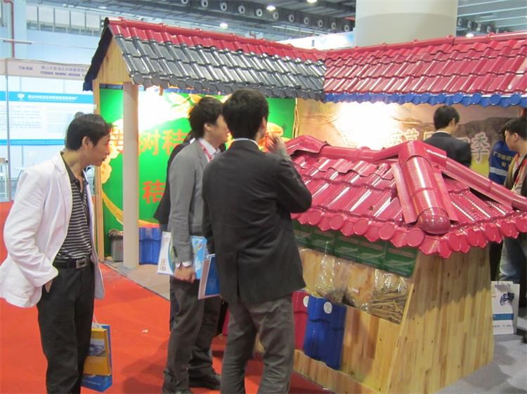 傳樹(shù)秸稈瓦廠(chǎng)家熱銷(xiāo)推薦 高檔琉璃瓦與秸稈纖維生態(tài)瓦